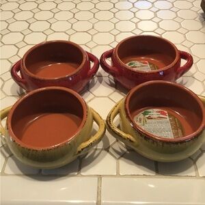 Four Terre D'umbria soup bowls. NWT